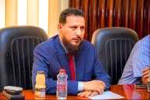 دعوة المحافظ شيخ الى عمل مراجعة شاملة في العاصمة عدن 