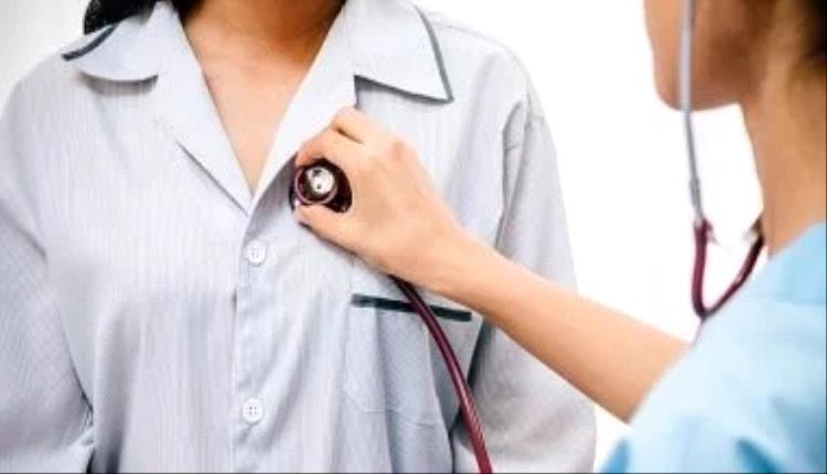 لسه ليها أهميتها.. لماذا يستخدم الطبيب السماعة الطبية رغم تطور الفحوصات