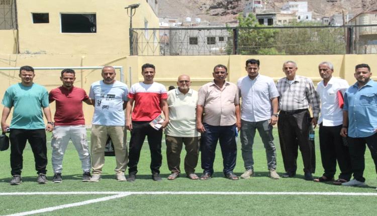 إتمام مراسم التسليم والاستلام بين الإدارة الجديدة والسابقة لنادي الروضة بعدن 