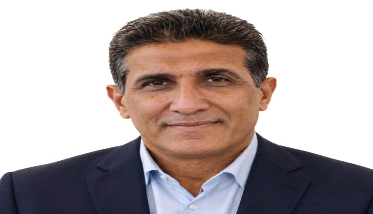 مستشار حكومي  :  أزمة تتطلب رؤية وطنية لانقاذ مهنة التعليم