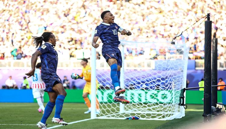 فرنسا تنجو من فخ باراجواي.. وتصطدم بثأر المغرب في ربع نهائي المونديال