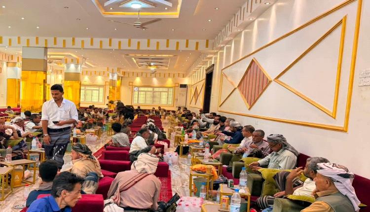 لقاء قبلي لقيادات ومشايخ يافع يرفض إدراج متهمين بالقتل في صفقات تبادل الأسرى