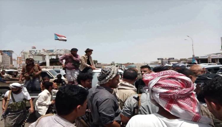 صحفي : لم يحدث أي تراجع ولا تنازل من قِبل الرجال الذين اتوا من ردفان وباقي المناطق