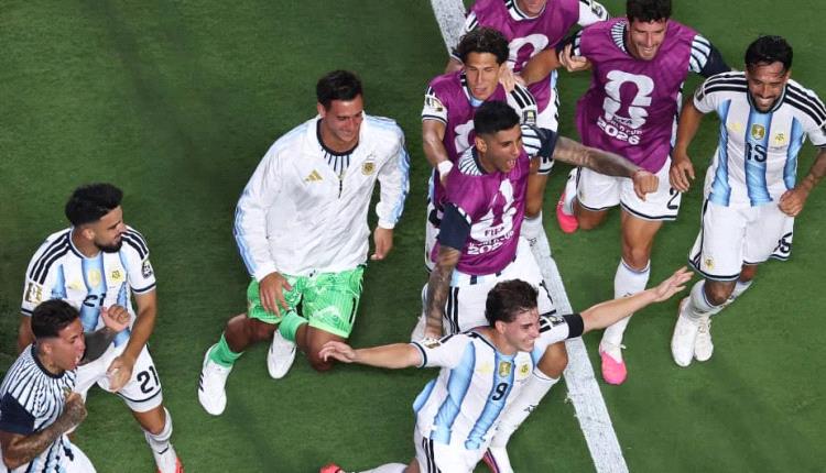 ألفاريز يعادل مارادونا.. ويقترب من عرش ميسي