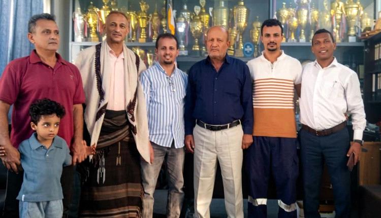 قيادة اتحاد الكرة الطائرة تزور نادي الميناء الرياضي وتلتقي إدارته 