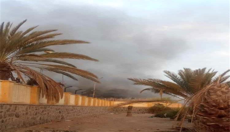 اندلاع حريق في مصنع 