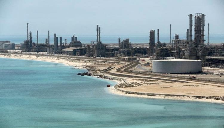 عودة نفط اليمن.. استئناف التصدير بعد 4 سنوات وخسائر 7.5 مليار دولار
