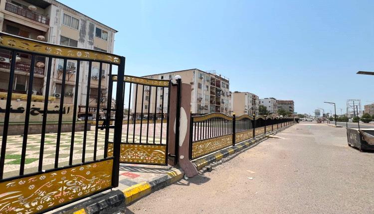الشيخ عثمان.. السلطة المحلية تنهي أعمال تأهيل وسياج ممشى حي عمر المختار