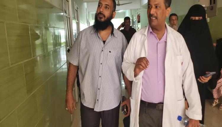 مدير عام التواهي يتفقد المجمع الصحي القلوعة ويوجه بتعزيز الخدمات الصحية وتلبية الاحتياجات وفق الإمكانيات
