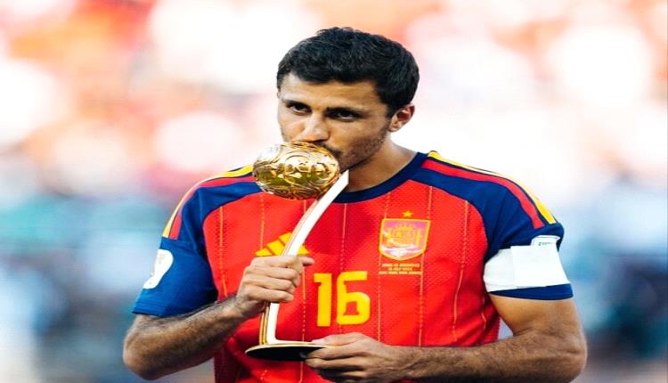 كلاسيكو الميركاتو.. برشلونة يزاحم ريال مدريد على صفقة رودري