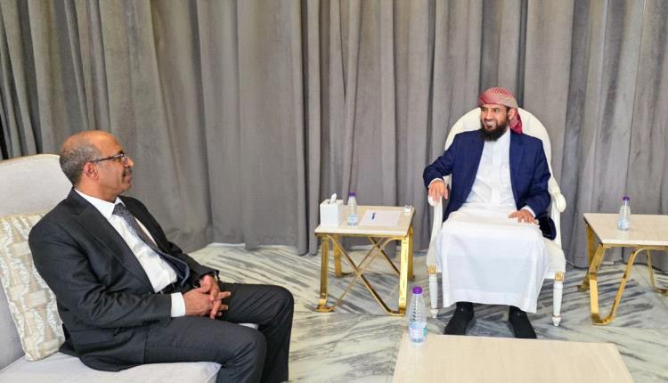 المحرّمي يبحث ترتيبات استئناف تصدير النفط وتعزيز إيرادات الدولة