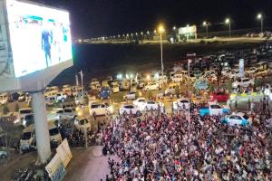 شغف المونديال يشعل العاصمة عدن.. حضور جماهيري غفير يتابع قمة فرنسا وإسبانيا