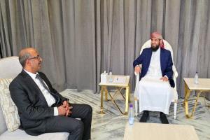 المحرّمي يبحث ترتيبات استئناف تصدير النفط وتعزيز إيرادات الدولة