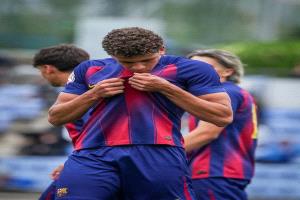 برشلونة يفتتح مبارياته التحضيرية للموسم الجديد بفوز مقنع.. وحمزة عبد الكريم يتألق