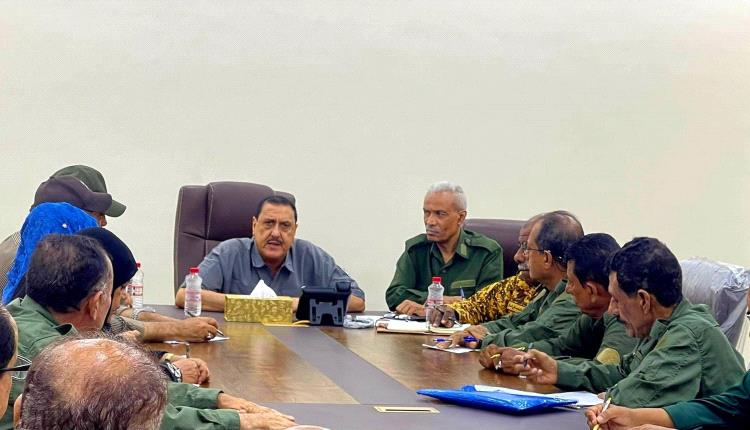 مدير أمن عدن يوجه برفع الجاهزية الأمنية وتكثيف التنسيق الميداني