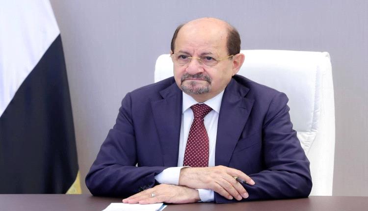 كنتم تحملون الانتقالي كل شي وأصبحتم اليوم لا شي 