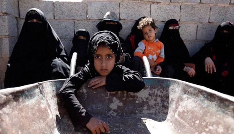 اتهامات للحوثيين بتوزيع أغذية فاسدة 