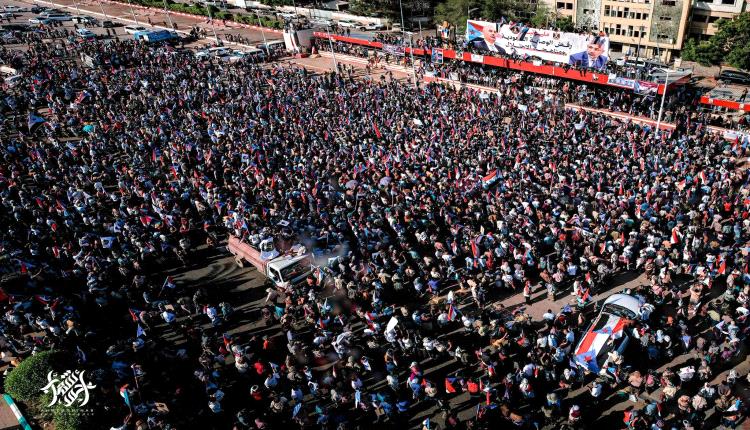 تقرير - حشود جماهيرية في العاصمة عدن تؤكد رفضها للوصاية السعودية ومناهضتها لعودة الاحتلال اليمني