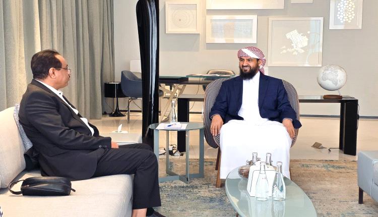 المحرّمي: لا تهاون مع الفساد… وحماية المال العام أولوية في عمل المناقصات
