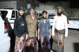 أبين: تحرير 4 من منتسبي القوات الجنوبية من قبضة العناصر الإرهابية