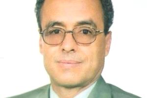 د. عيدروس النقيب يردّ على سردية إعلامي خليجي حول أحداث حضرموت