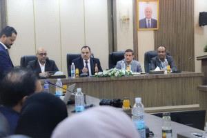 الوزير السقطري يفتتح الاجتماع التنسيقي لكتلة الأمن الغذائي والزراعة في عدن