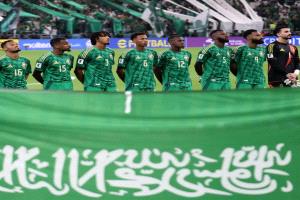 استبعاد 5 لاعبين.. دونيس يعلن القائمة النهائية للمنتخب السعودي