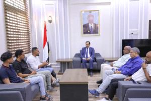 وزير الشباب والرياضة يؤكد دعمه ومساندته للاتحاد العام لكرة القدم لـ"ذوي البتر"