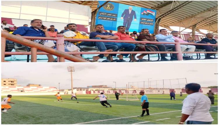 فريق النفط يتأهل لنصف النهائي في بطولة كأس عدن للشركات والمؤسسات 