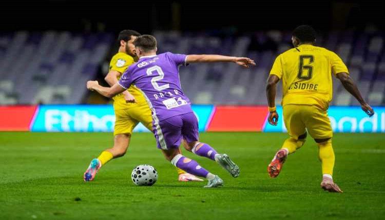 العين يقفز إلى صدارة الدوري الإماراتي بثنائية في الوصل 