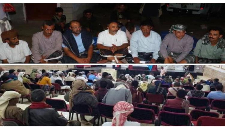 عاجل .. إجتماع موسع في أبين يطالب برفع القيود عن مقرات الانتقالي في عدن ويلوح بخيارات تصعيدية 