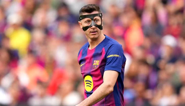 عروض مغرية تهدد بقاء ليفاندوفسكي مع برشلونة