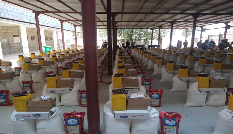 لحج.. تدشين توزيع 132 سلة غذائية بقرية الحبيل السفلى بمديرية تبن