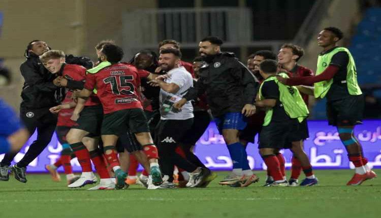 الخلود يكتب التاريخ بإقصاء اتحاد جدة ويتأهل إلى نهائي كأس ملك السعودية
