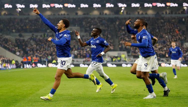 البريميرليج.. إيفرتون يضاعف آلام تشيلسي بثلاثية