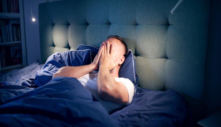 تصرف خاطئ يفاقم القلق والأرق !