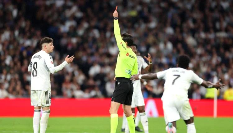 رسميا.. إعلان عقوبة فالفيردي بعد طرده في ديربي مدريد