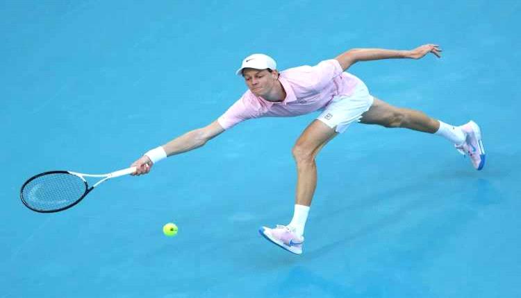 سينر يقلب الطاولة على ميكيلسن ويبلغ ربع نهائي بطولة ميامي المفتوحة للتنس