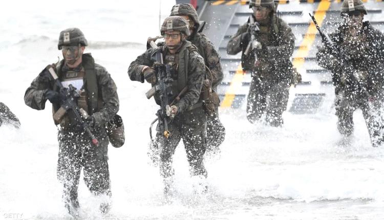 الحوثيون ينضمون للحرب ووصول مشاة بحرية أميركية إلى المنطقة
