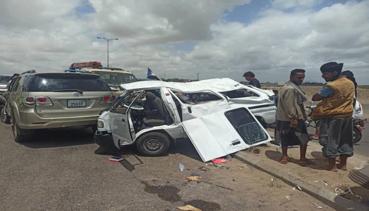 إصابة 7 أشخاص في حادث مروري بلحج 