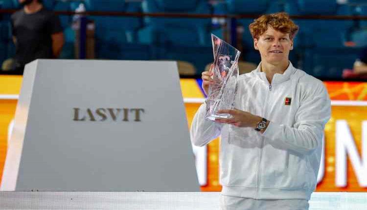 الإيطالي سينر يهزم ليهيتشكا ويتوج بلقب ميامي المفتوحة للتنس