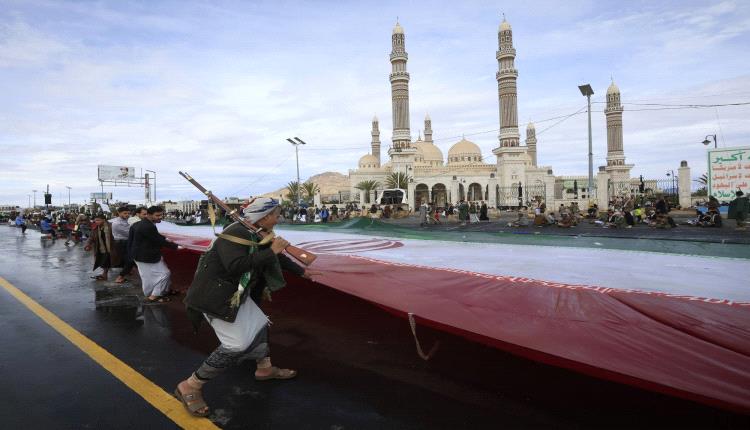 هل يؤدي انخراط الحوثيين إقليمياً إلى تحرير ميناء الحديدة؟
