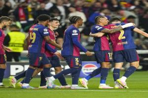 بسبب قضية "نيجريرا".. اليويفا يرفع سيفه على رقبة برشلونة ويجهز مقصلة عقوبات كارثية