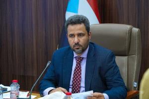 غرفة تجارة لحج : نؤكد دعمنا الكامل ووقوفنا إلى جانب المحافظ الحالمي بروح الفريق الواحد