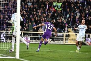 فيورنتينا يقدم هدية للميلان بإسقاط الإنتر في الدوري الإيطالي