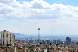 اقتصاد الولاء في إيران.. هكذا يشتري النظام بقاءه
