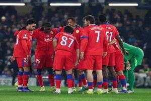 سان جيرمان يطلب تأجيل مواجهته الحاسمة... ولانس يرفض