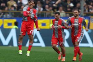 كريمونيزي يحقق فوزا نادرا على بارما في الدوري الإيطالي