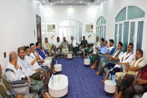 رئيس وزراء سابق ووزراء سابقين في زيارة أخوية لمنزل وزير التربية التعليم السابق طارق العكبري
