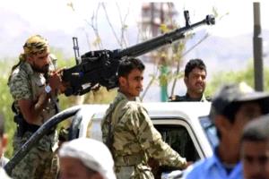 "الأيدي على الزناد".. ماذا ينتظر الحوثيون للانخراط في الحرب الإيرانية؟
